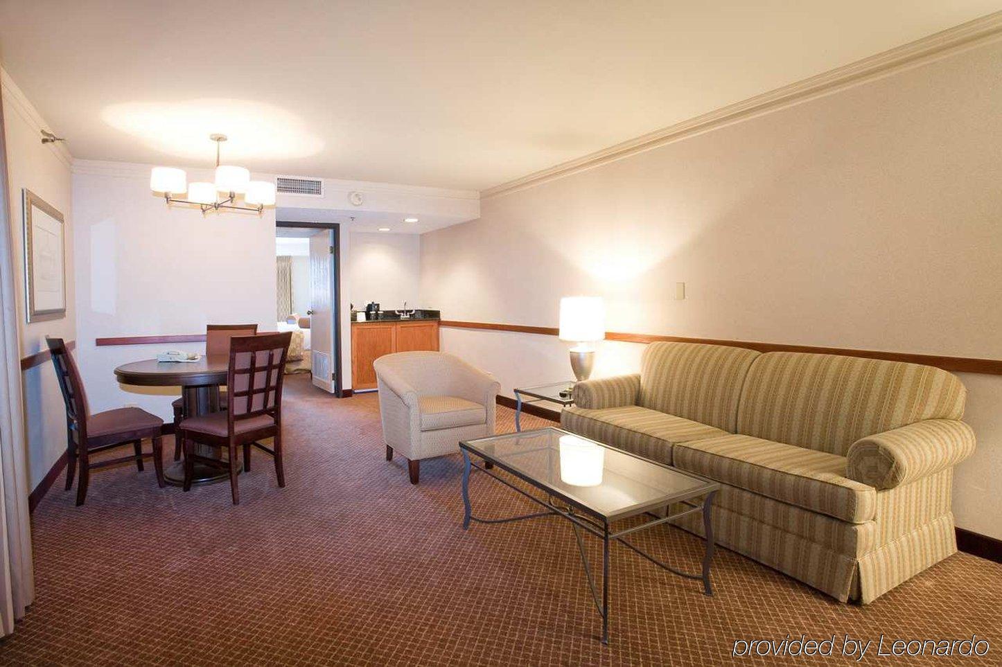Embassy Suites By Hilton Chicago Schaumburg Woodfield Luaran gambar
